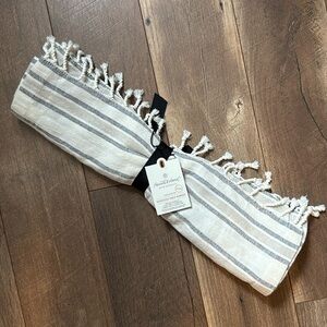 NWT Hearth & Hand table runner